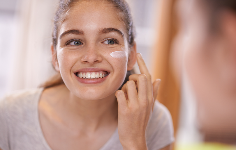 3 Dinge, die Sie in der Hautpflege niemals auf Ihre Haut auftragen sollten!